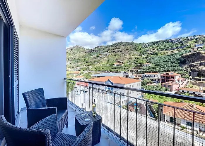 Agostinho * Santa Cruz (Madeira)